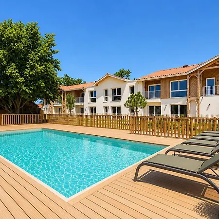 Bingin - Pour 3 - Piscine Commune *